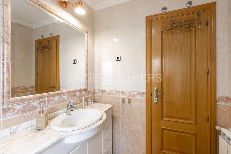 Foto fd9fc880-e67a-40d2-9ee4-e94a64a27af1. Casa adosada excelente casa pareada en Griñón
