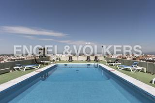 Rent Apartment in Cuatro Caminos - Azca. Piso con piscina y terraza en azca