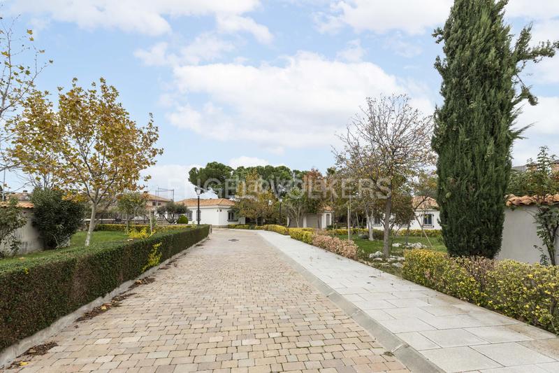 Foto 582e4a09-0577-4052-a059-cd79d119083a. Casale con riscaldamento parcheggio piscina in Griñón