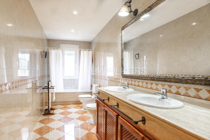 Foto b7df184e-eea1-42ac-ad99-d9f29d2bff26. Casale con riscaldamento parcheggio piscina in Griñón