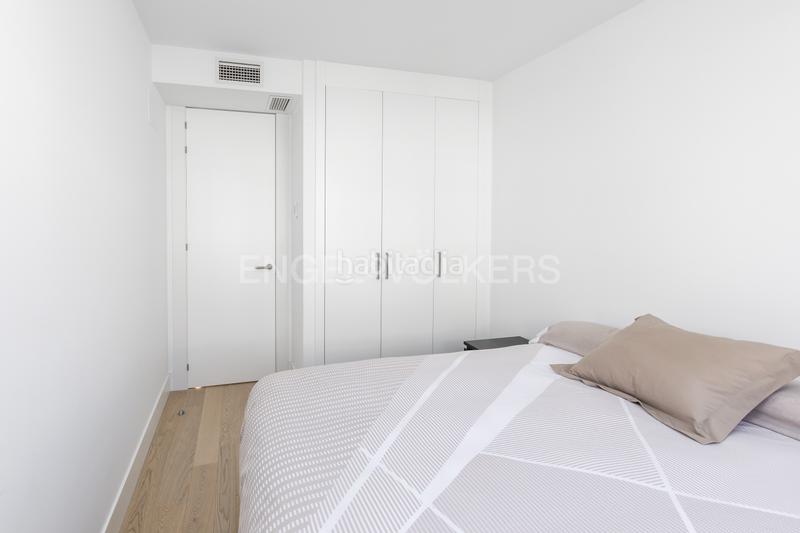 Foto fe267b34-b822-4dd9-b881-06af238c2233. Apartamento bonito piso con terraza en Aravaca en Madrid