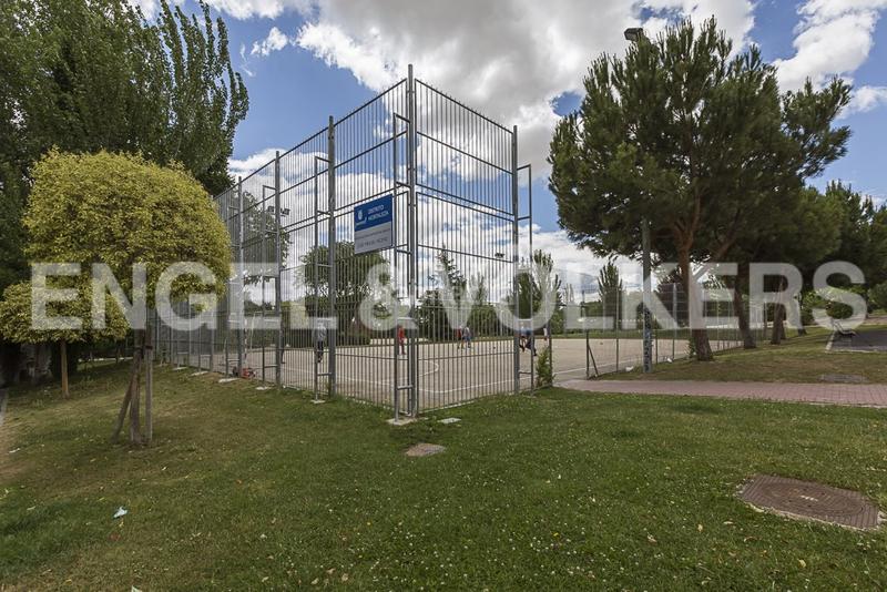Foto 20bbe1d4-3785-4a70-a571-e5fef368ca6f. Lloguer apartament amb calefacció piscina a Palomas Madrid