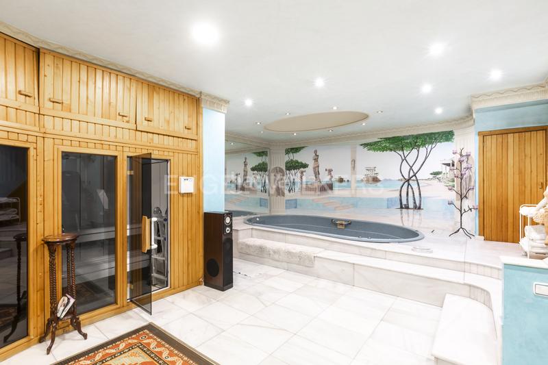 Foto 2c4d09e4-85a3-4392-b3b8-8220ef64e3df. Casa adosada chalet en quinta de los molinos en Salvador Madrid