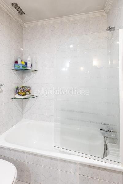 Foto 45f3d088-4b7a-499b-ab63-eaa4c13f4c80. Casa adosada chalet en quinta de los molinos en Salvador Madrid