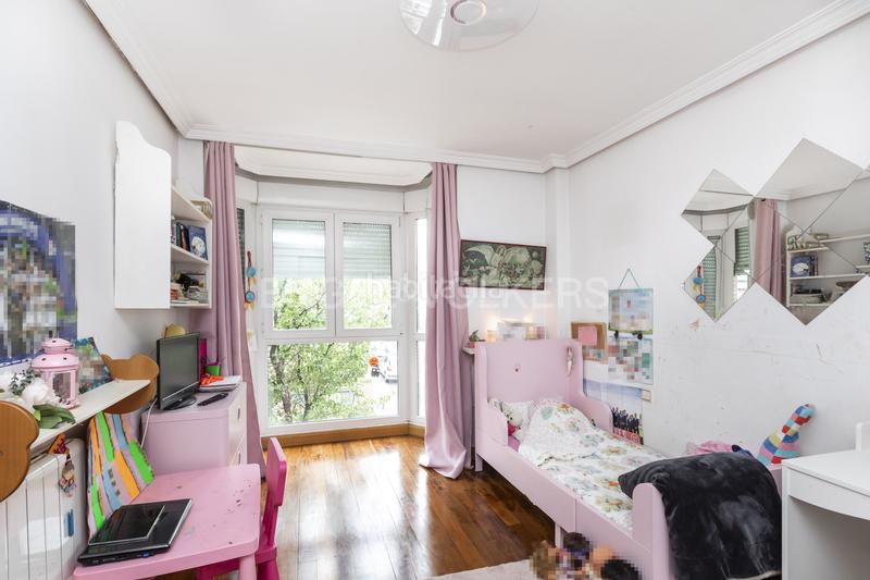 Foto 4a8cf34c-5842-4269-af7c-6816bec49005. Casa adosada chalet en quinta de los molinos en Salvador Madrid