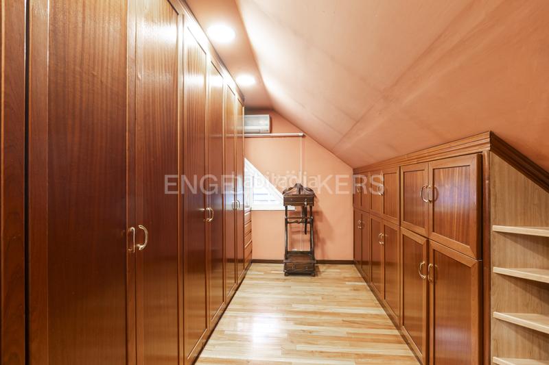 Foto 5a711f11-a85d-4bee-b83b-180ed87de1e3. Casa adosada chalet en quinta de los molinos en Salvador Madrid