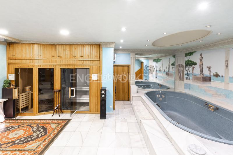 Foto cc3df78f-a221-4ce8-9be6-5ab8cc9a921c. Casa adosada chalet en quinta de los molinos en Salvador Madrid