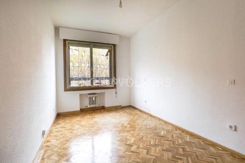 Foto 83e5f1d8-ad9f-427c-a26a-f385a47e067d. Piccolo appartamento con riscaldamento parcheggio in Madrid