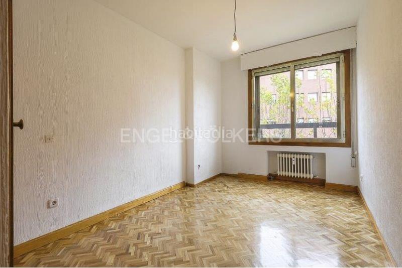 Foto b0632922-c981-4804-b68b-7eb25fe15a27. Piccolo appartamento con riscaldamento parcheggio in Madrid