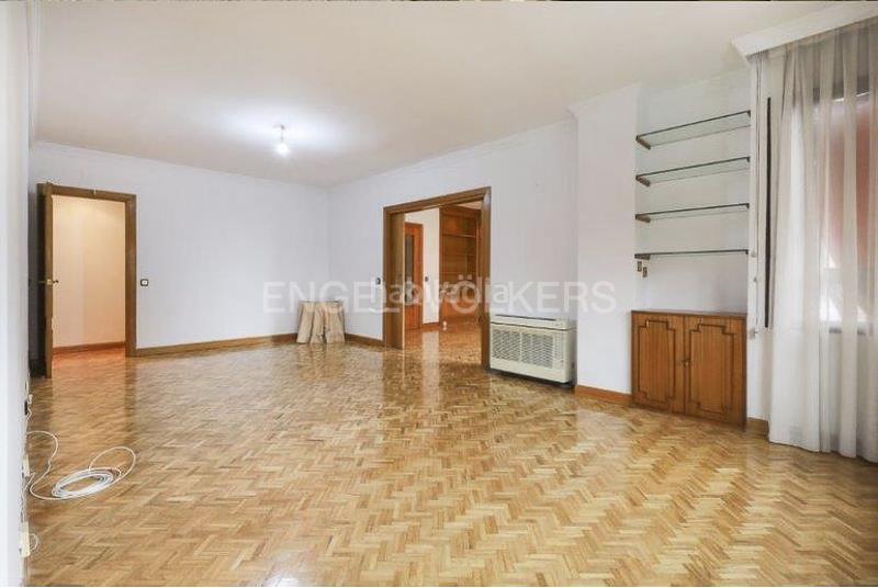 Foto deaa4974-b06b-4f7b-879c-cf095f775929. Piccolo appartamento con riscaldamento parcheggio in Madrid