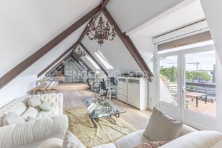 Casa a Somosaguas. Chalet con encanto en urbanización privada de somosaguas