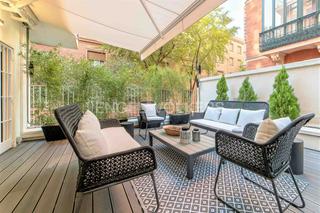 Miete Appartement  Paseo del pintor rosales. Espectacular piso amueblado y con terrazas  en argelles en alqui