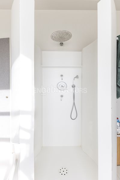 Foto 9d0a8391-2741-49d1-9644-970f36d7dc5f. Ático maravilloso ático reformado en Argüelles en Madrid