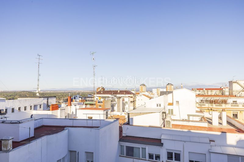 Foto e420da34-d65f-4457-af9a-111947376c41. Ático maravilloso ático reformado en Argüelles en Madrid