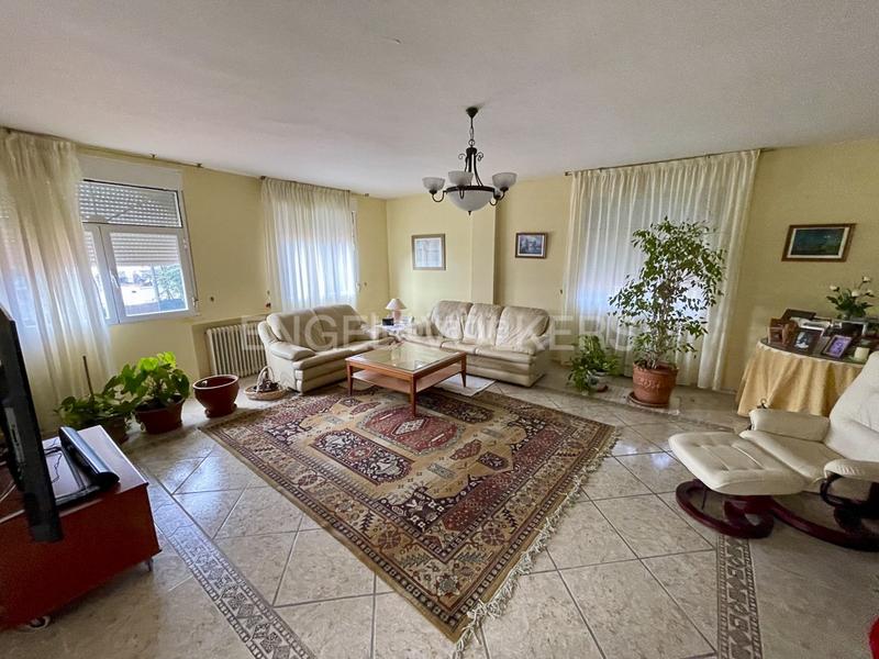 Foto d1b93a9e-c0aa-48fa-b5fc-00f7e9ce7648. Casa amb calefacció aparcament a Cerro Alarcón Valdemorillo