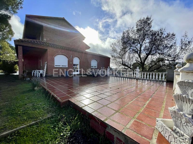 Foto f78708d3-9455-49f6-a959-942b57615dd4. Casa amb calefacció aparcament a Cerro Alarcón Valdemorillo