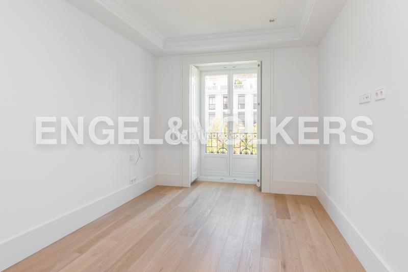 Foto a460d063-e825-478a-a3e6-c0e1141a6f04. Alquiler apartamento piso a estrenar en Almagro en alquiler en Madrid
