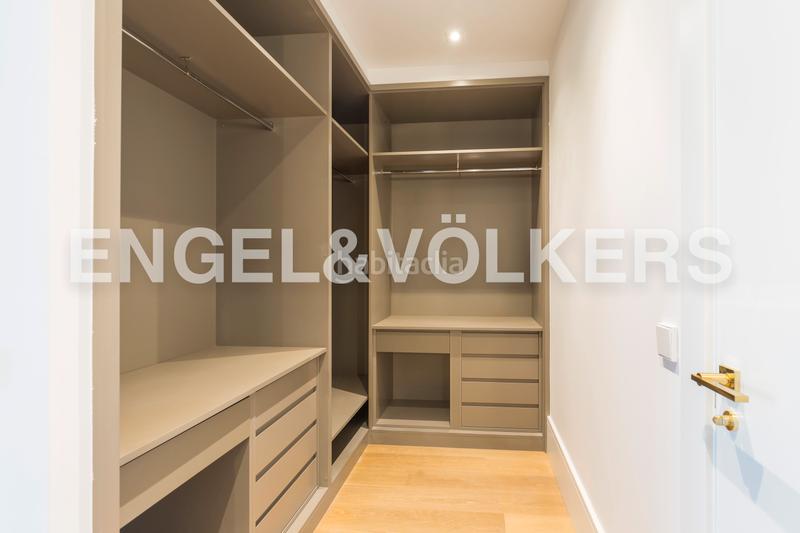 Foto d3c30a88-039e-4689-ba36-14a2672022b8. Alquiler apartamento piso a estrenar en Almagro en alquiler en Madrid