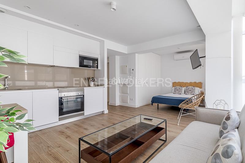 Foto 9eb50469-5acc-42f6-a01f-baf02576b196. Alquiler apartamento luminoso estudio en calle limonero en alquiler en Madrid