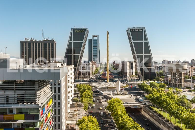 Foto 9e7963e9-158d-4b32-9c12-e6536892b69c. Alquiler apartamento luminoso estudio con amplia terraza en calle limonero en alquiler en Madrid
