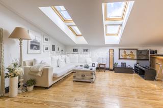 Alquiler Ático en Sol. Apartamento exclusivo de un dormitorio, estilo único y sin ruido