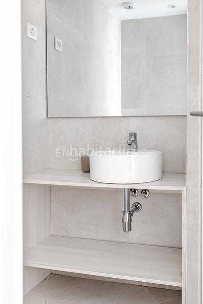 Foto 9633b93d-b3d3-4115-a5e2-bc248baa4359. Alquiler apartamento luminoso piso exterior en planta baja en calle limonero en alquiler en Madrid