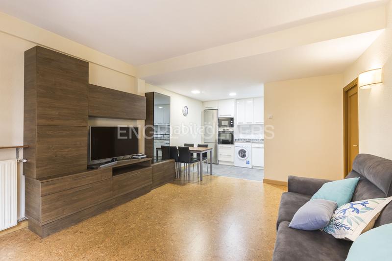 Foto 74b6fa35-ae4b-449b-82b4-ede40e6a7520. Alquiler apartamento bonito piso en barrio universidad con plaza de garaje en Madrid