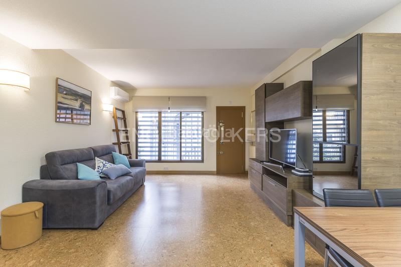 Foto 8738af77-b199-48e5-98c0-a482932bc024. Alquiler apartamento bonito piso en barrio universidad con plaza de garaje en Madrid