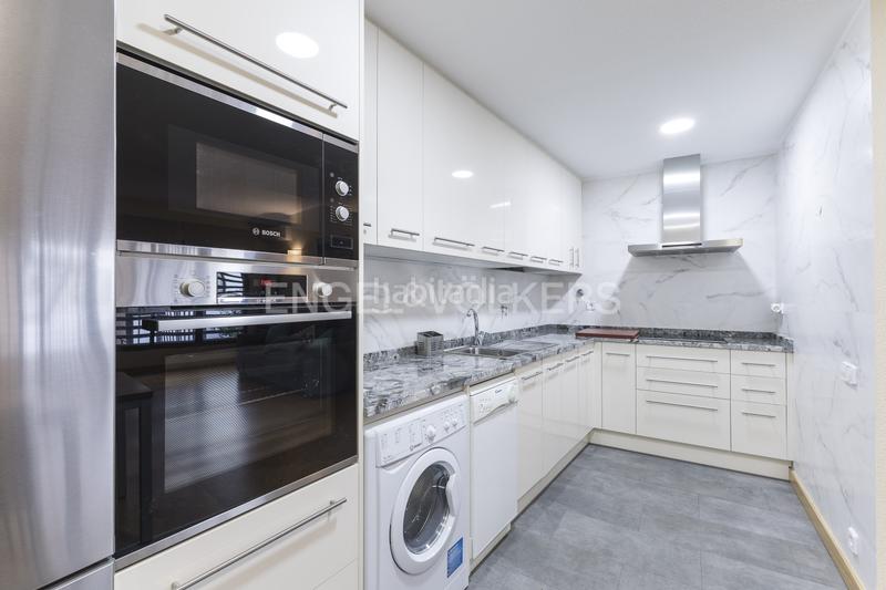 Foto 0fc2c8a4-85a2-4899-a6cf-5e8b5b5c11ce. Lloguer apartament amb calefacció aparcament a Universidad-Malasaña Madrid