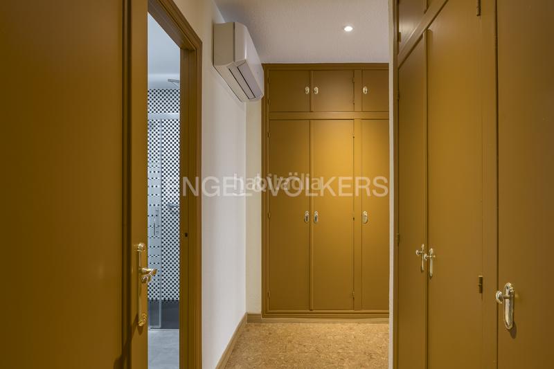 Foto 42848009-b3c1-4c6f-b75a-d6a342280d6c. Lloguer apartament amb calefacció aparcament a Universidad-Malasaña Madrid