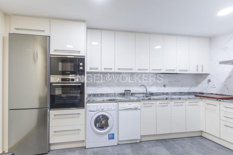 Foto d4c371ed-40e5-42fc-89e0-42370196c4f0. Lloguer apartament amb calefacció aparcament a Universidad-Malasaña Madrid