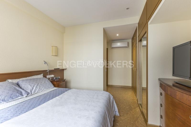 Foto d96ac396-a464-40b5-a64f-4f8f98e95642. Lloguer apartament amb calefacció aparcament a Universidad-Malasaña Madrid