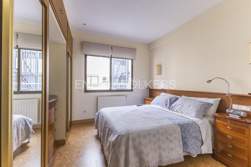 Foto efbf3a5b-e2a8-46e4-9b95-83e9900302db. Rent apartment with heating parking in Universidad-Malasaña Madrid