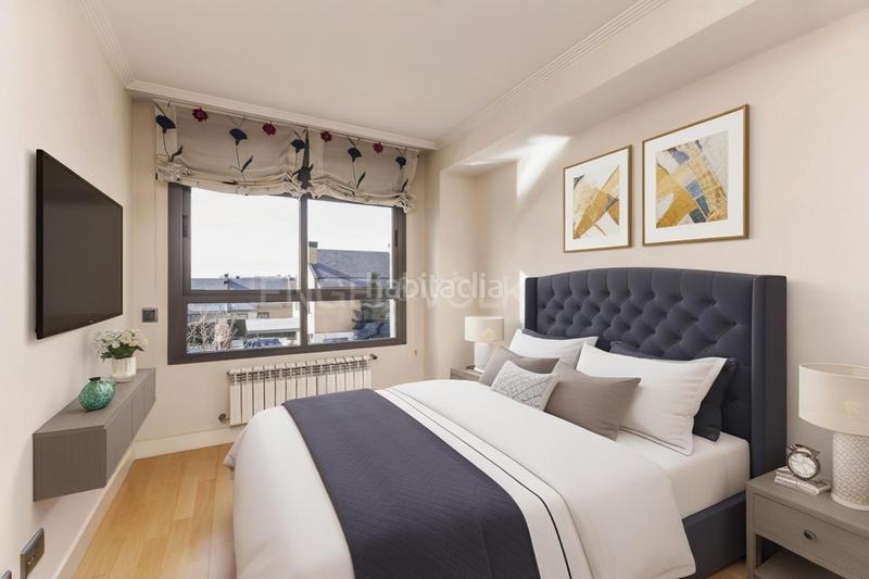 Foto 6cc856d0-c50c-47bb-80ca-586e1fabdf8d. Attico con riscaldamento parcheggio piscina in Encinar de los Reyes La Moraleja