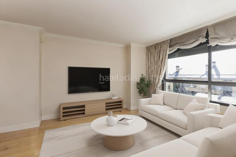 Foto ebefe585-75a3-4f3b-8898-88f2fadfd8f8. Attico con riscaldamento parcheggio piscina in Encinar de los Reyes La Moraleja