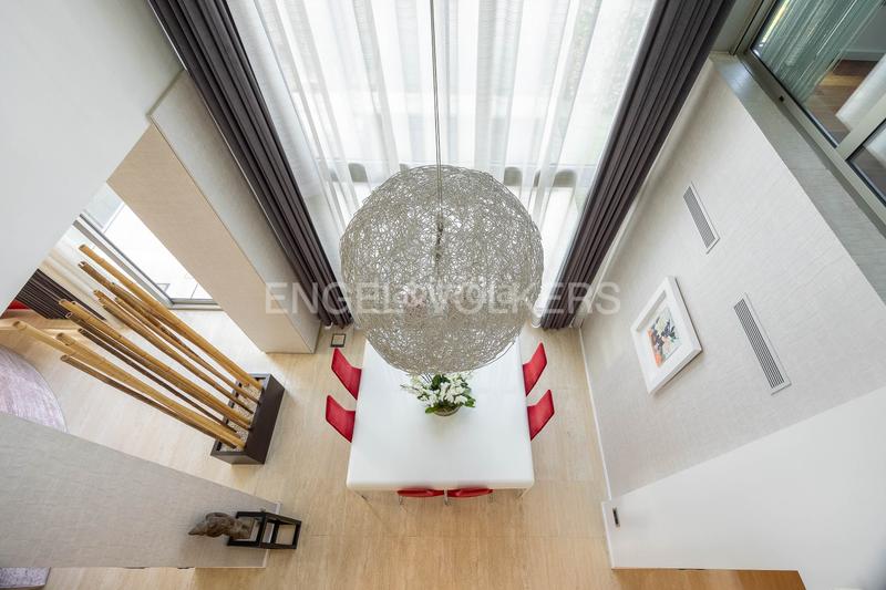 Foto 1455b61c-a018-4b0c-94c2-4fb48d845969. Casa adossada amb calefacció aparcament piscina a Madrid