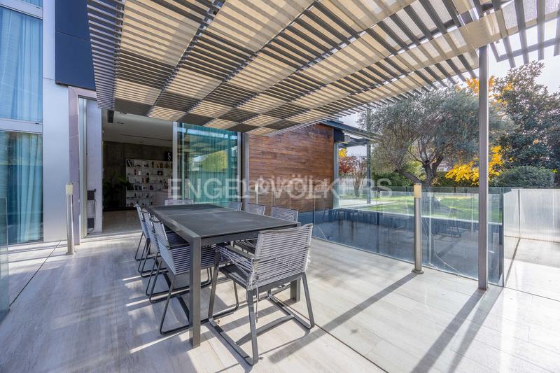 Foto 28c63cba-909c-4d76-aabd-adeaab520664. Casa adossada amb calefacció aparcament piscina a Madrid