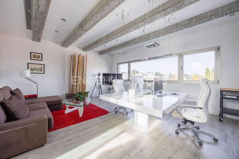 Foto 2cac2f68-a9d5-4e0a-b356-af36b32e94b1. Casa adossada amb calefacció aparcament piscina a Madrid