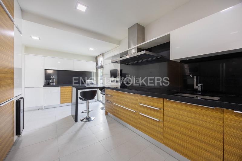 Foto 8a0807bf-49dc-4894-afac-d18e4aadcbc2. Casa adossada amb calefacció aparcament piscina a Madrid