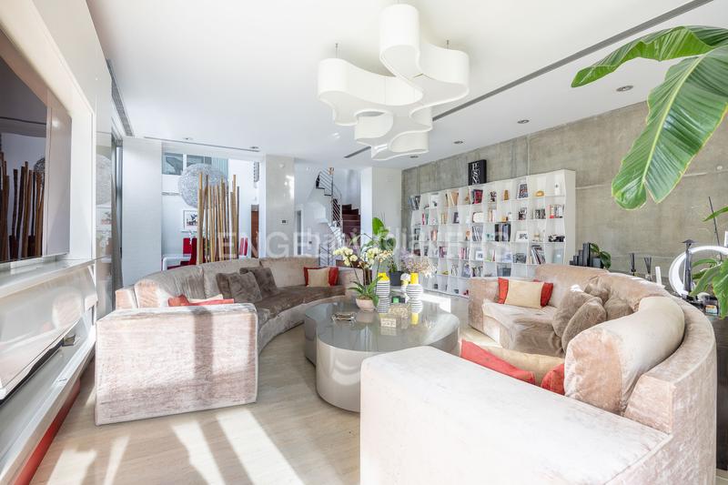 Foto bbb64468-7feb-4d77-8c0b-140286ec24ce. Casa adossada amb calefacció aparcament piscina a Madrid