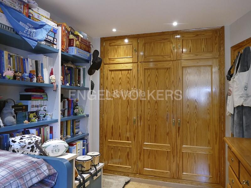 Foto 1f8c879d-0657-495b-b3e3-5df8f9e9e717. Duplex avec chauffage parking dans Villalba Estación Collado Villalba