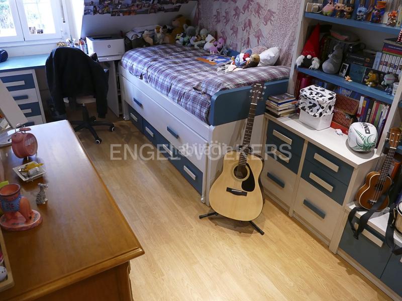 Foto 49b36d0b-96cf-4992-bbd6-355ee788e54a. Duplex avec chauffage parking dans Villalba Estación Collado Villalba