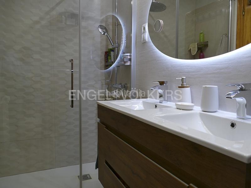 Foto 64e4f3ae-28b0-4a18-93f4-d4cf1a89a2ae. Duplex avec chauffage parking dans Villalba Estación Collado Villalba