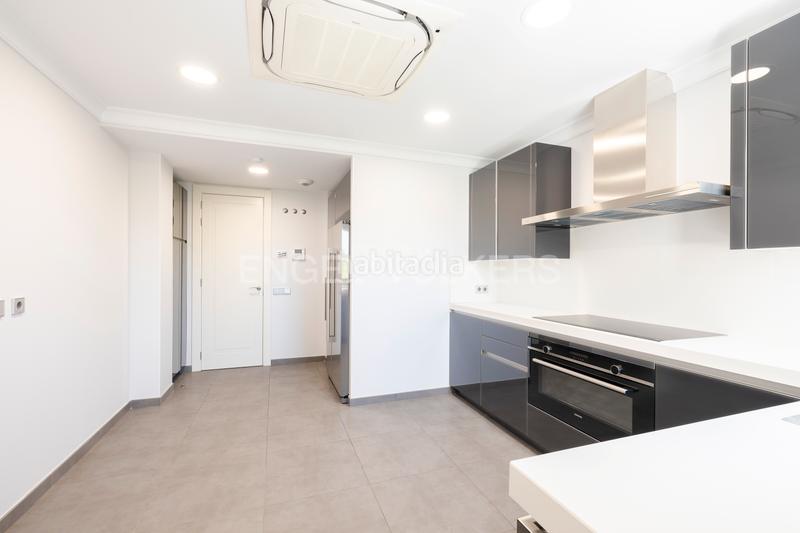 Foto b75df87f-1183-46c6-9295-834b40328b8f. Appartement avec chauffage parking piscine dans Arroyo de la Vega La Moraleja