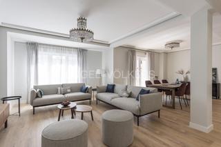 Apartamento  Calle hilarion eslava. Exclusivo piso exterior reformado en chamberí