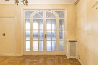 Apartamento  Calle de maría de molina. Magnífica propiedad para reformar