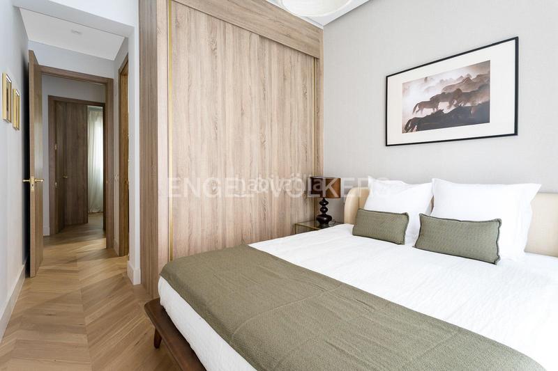 Foto 35b32e0b-7800-4188-94c8-e53e38285829. Location appartement avec chauffage piscine dans Trafalgar Madrid