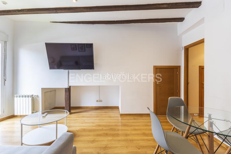 Foto 29e614f7-3752-4b55-a509-d6e9a5e8f193. Ático  con terraza y vistas 180 sobre en Universidad-Malasaña Madrid