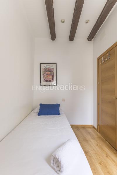 Foto 3db921b5-aa35-4b98-bf54-2d0a2d8891ca. Ático  con terraza y vistas 180 sobre en Universidad-Malasaña Madrid