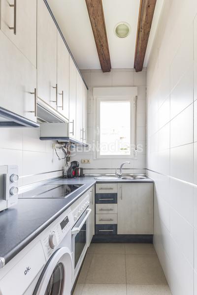 Foto 56abd40d-73e3-4aeb-a416-3f241652f51d. Ático  con terraza y vistas 180 sobre en Universidad-Malasaña Madrid